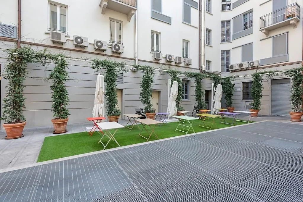 Easylife - Stylish Design Apartment In Fashion District Milan Italy