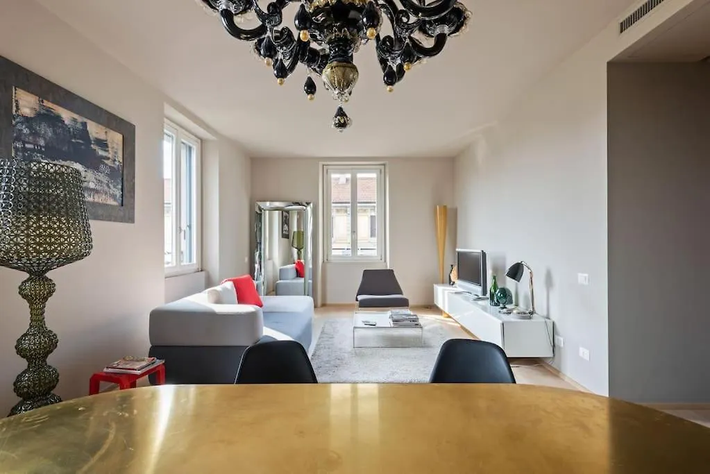 Easylife - Stylish Design Apartment In Fashion District Milan 0*,